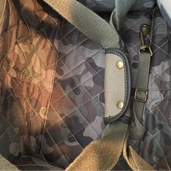 Reddy Convertible Cotton Pet Carrier & Mat in Camo - Picture 6 of 16